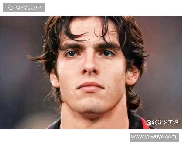 描绘足球传奇卡卡的精彩瞬间与独特风采的艺术创作之旅